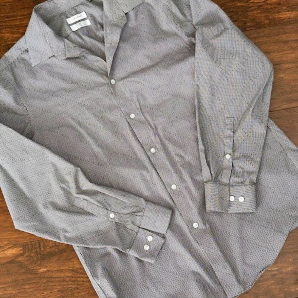 Calvin Klein Men's Micro Gingham Plaid Slim Fit Dress Shirt - Size 15.5" 32/33